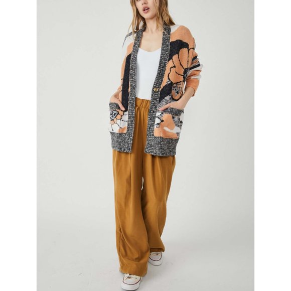 NWOT Free People August Cardi / Peach Petals Combo - Picture 5 of 6